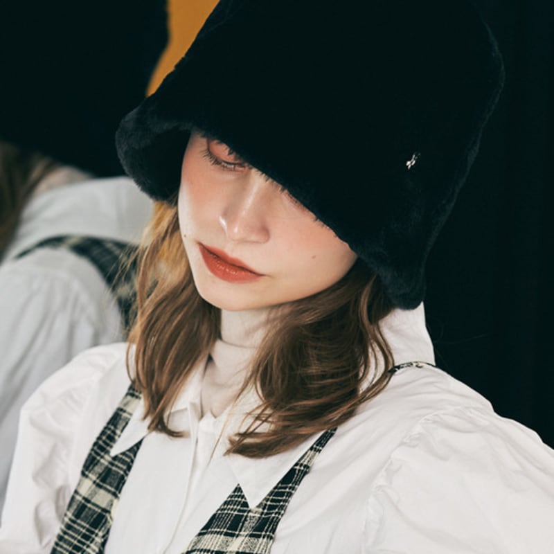 

ELKE BLOEM КРОЛИК ЧЕРНАЯ ПАНАМА free