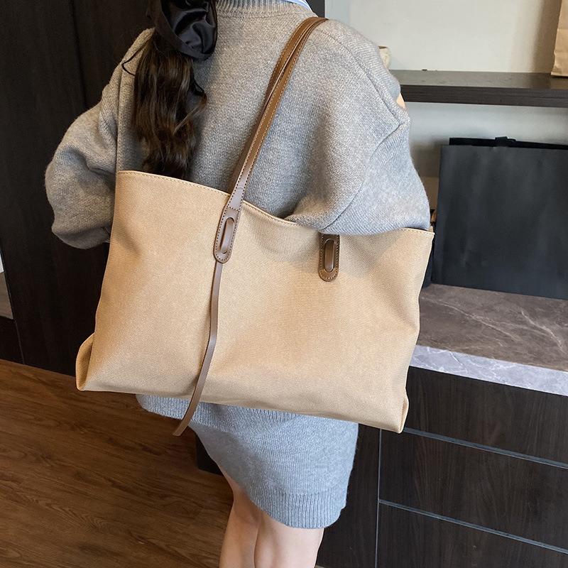 Today's Popular Textured Commuter Retro Handbag Autumn New Fashion Shoulder Underarm Tote Bag