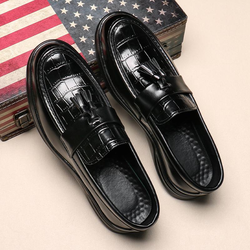 Mens Classic Retro Tassels Loafers Moccasins Men'S Casual Shoes Crocodile Grain Leather Men Outdoor Driving Flats 5881