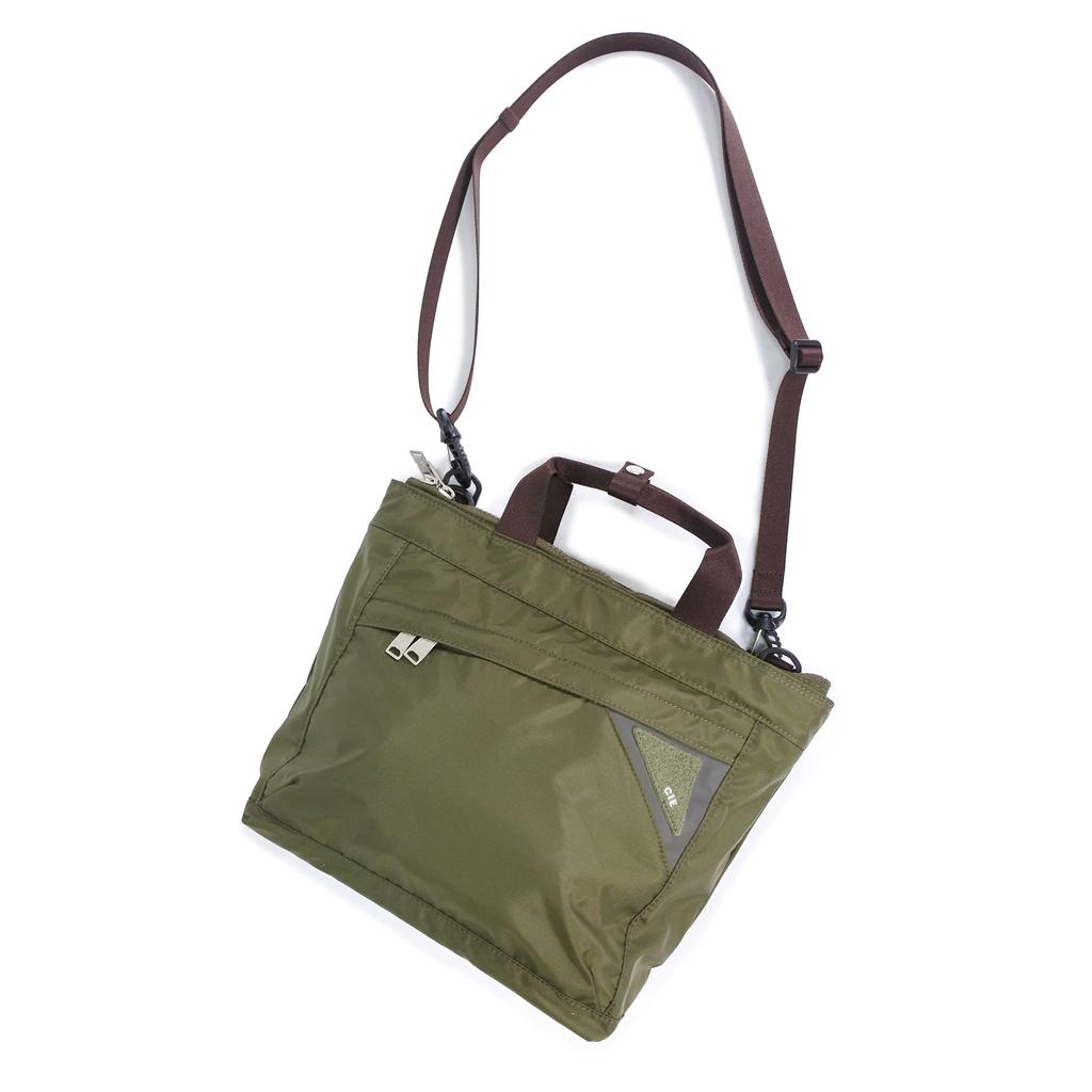 CIE FLOW 2-Way Shoulder Bag in Black. Lightweight and waterproof, made in Japan with LI-TEX original material. Suitable for men and women.