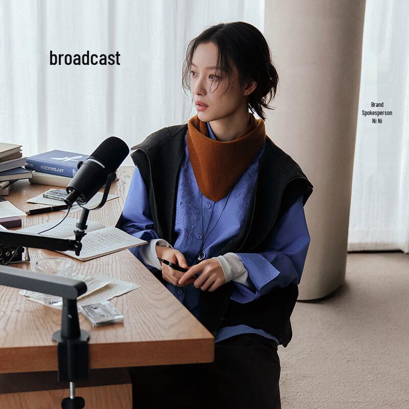 

Women s Fashionable Hooded Casual Vest L