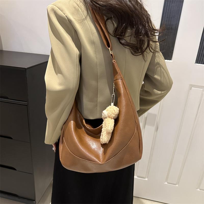 Casual large-capacity bag women's 2024 new retro dumpling bag simple and versatile messenger bag