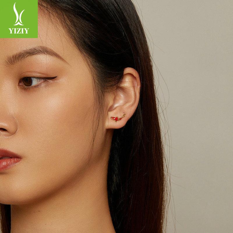 Czerwone kolczyki Koi ze srebra próby 925 dla kobiet, modne, proste, platynowane, temperamentne kolczyki sztyfty Sce812