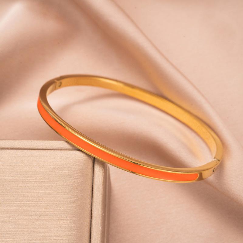 

Не тускнеющий браслет из циркониевых бриллиантов и титановой стали: Элегантный браслет в стиле легкой роскоши для женщин