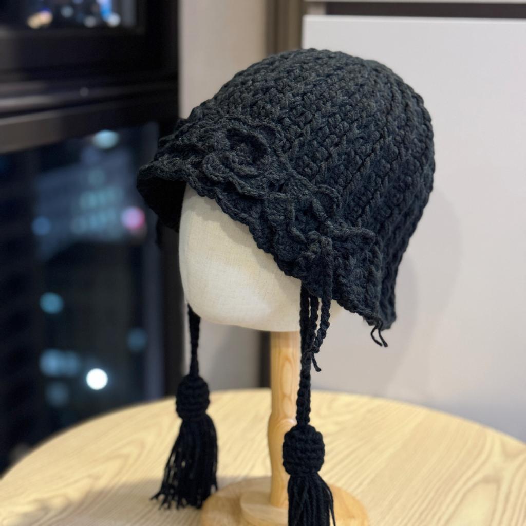 Retro Flower Hand Woven Braided Woolen Hat for Women in Autumn and Winter Warm and Versatile Tassel Knitted Hat