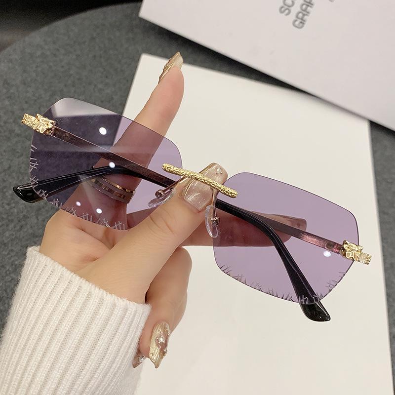 Cheetah Frameless Retro Square Leopard Head Metal Sunglasses for Women with Starry Design