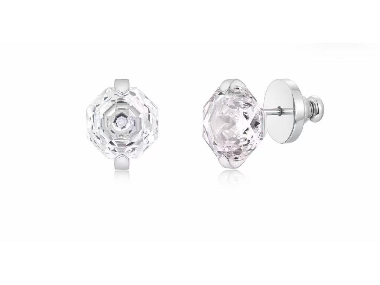 

Rose Cut Fashionable 925 Silver Pendant Necklace