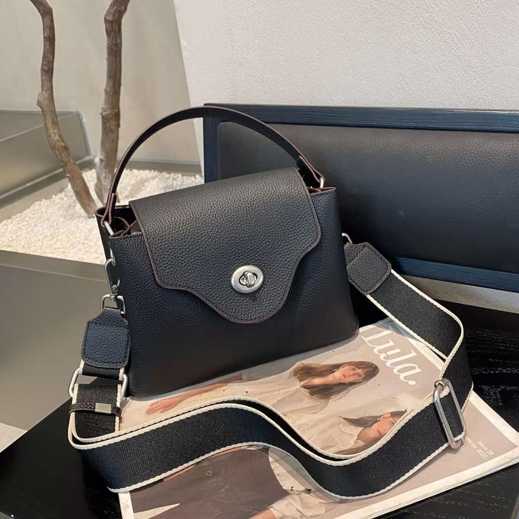 Leather women's bag summer new portable small square bag fashion trend shoulder bag, foreign style versatile oblique span bag