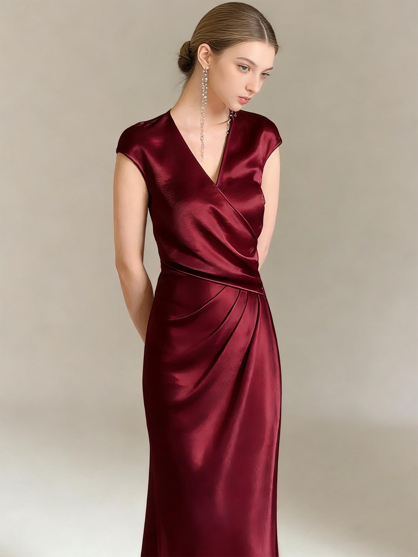 

Элегантное французское атласное платье-русалка с V-образным вырезом Haute Couture - Стройнящее, подчеркивающее талию, в стиле благородной и богатой девушки для лета. XL