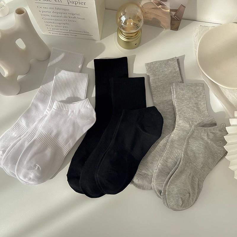Women's Mid-Calf Cotton Sports Socks: Breathable, Sweat-Absorbent, Non-Slip, Waist-Tightening - Perfect for Spring and Autumn