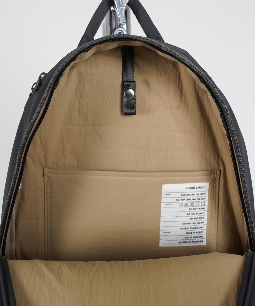 Thetung [Oreum] Nylon Minimalist Backpack [Black]