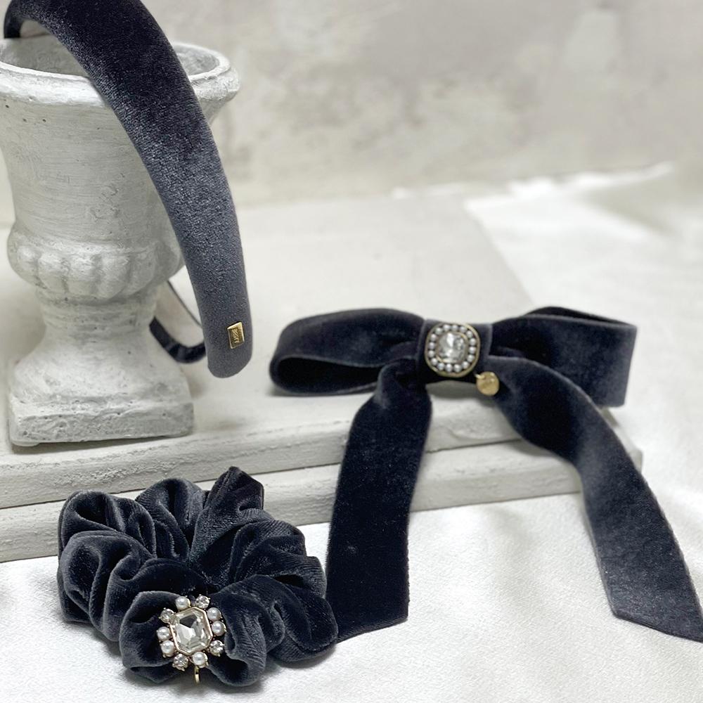 Besty Velvet Ribbon Pin Hairband Scrunchie 3-Piece Gift Set