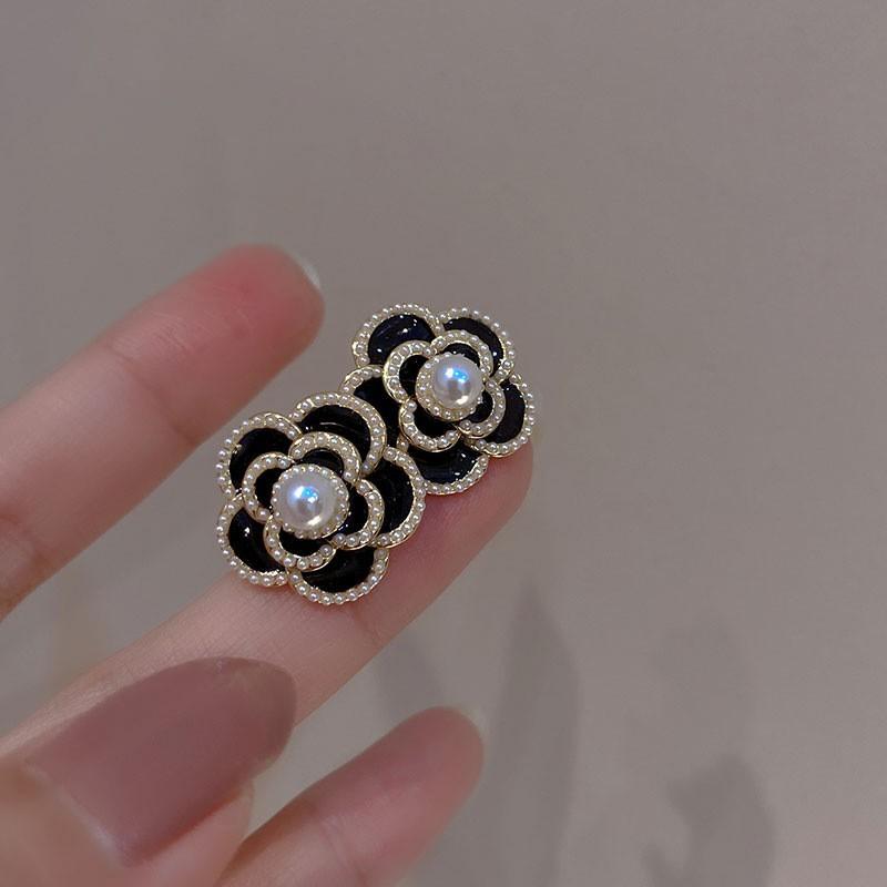 Dripping Zircon Pearl Flower Earrings for Women Trendy Stud Earrings Personality Commuter Inlaid Rhinestone Zircon Women