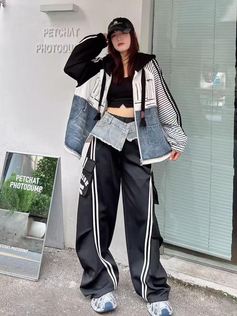 European-Style Women's Spring 2026 Patchwork Denim Windbreaker Jacket with Letter Print