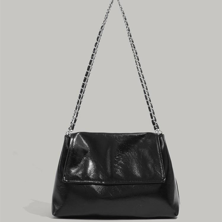 2025 New Women's Bag: Minimalist, Sophisticated Commuting Chain Tote Bag with Large Capacity, Trendy Underarm Shoulder Bag
