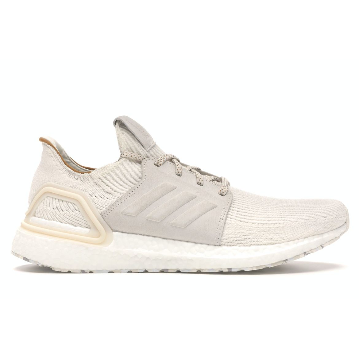 

Кроссовки унисекс adidas Universal Works x UltraBoost 19 Chalk White EG5188