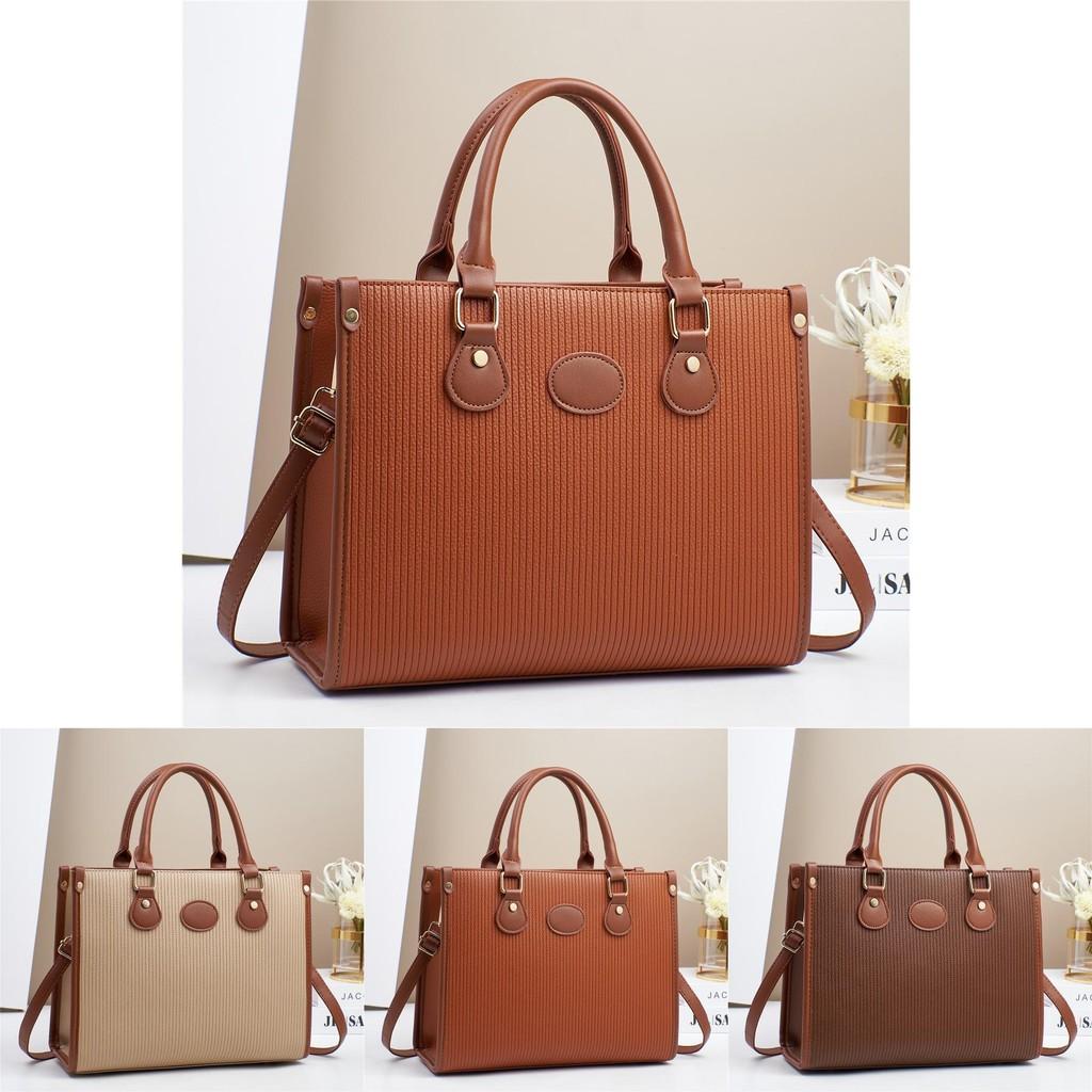 Chic Large Capacity Shoulder Tote Bag For Everyday Style With Colorful Accents