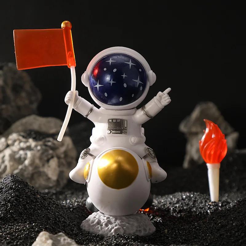 

Mini Astronaut Figurine Creative Desk Car Decoration Space Model Ornament Birthday Gift Home Office Desktop Accessories