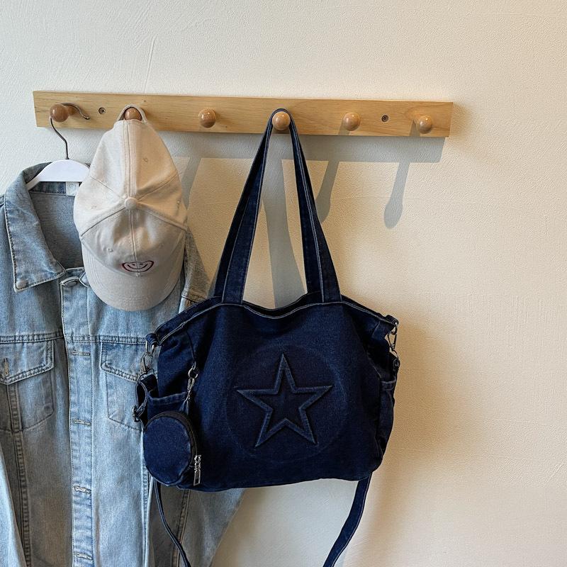

Retro large-capacity underarm bag women s 2025 new casual denim tote bag simple shoulder messenger bag темно-синий