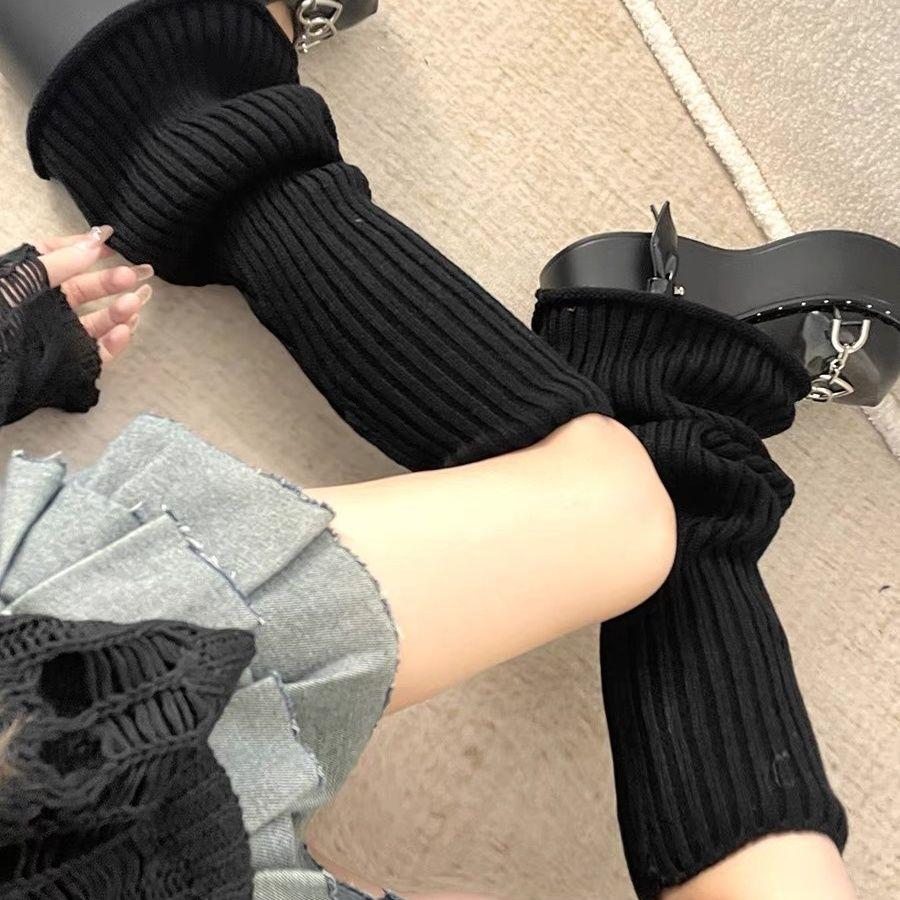 Dicke Wollstrick-Beinstulpen Hot Girl Y2K Herbst Winter Schlaghose Weitbein Slouch Socken Schwarz Weiß