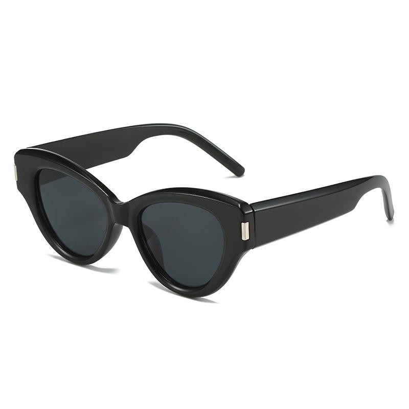 New Cat Eye Sunglasses French Fashion Same Glasses Personalized Internet Celebrity Catwalk Sunglasses Women regular