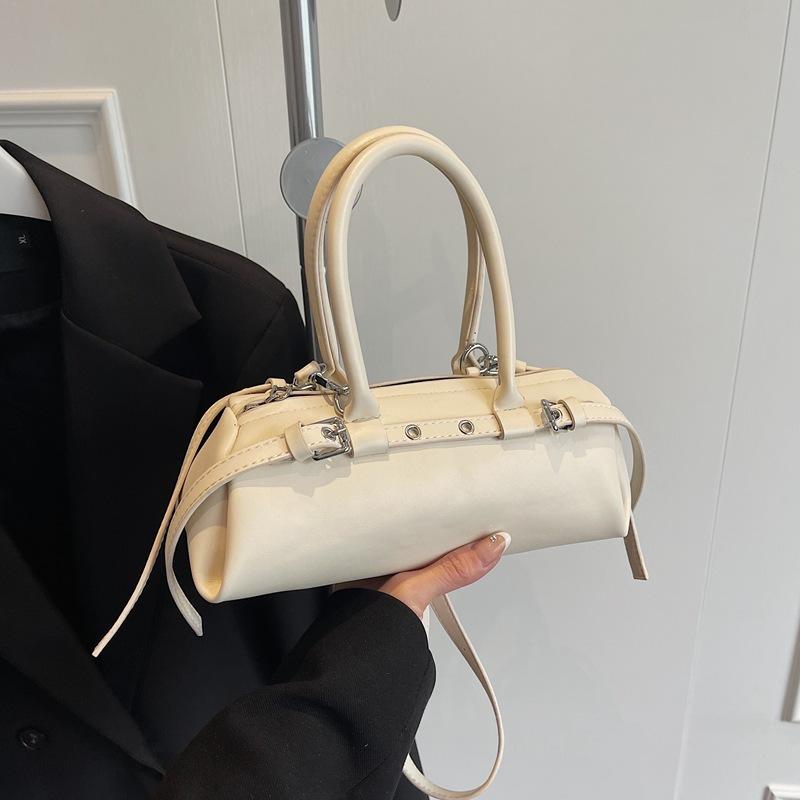 Premium hand bag women's 2025 new trendy leisure popular shoulder bag commuter messenger pillow bag