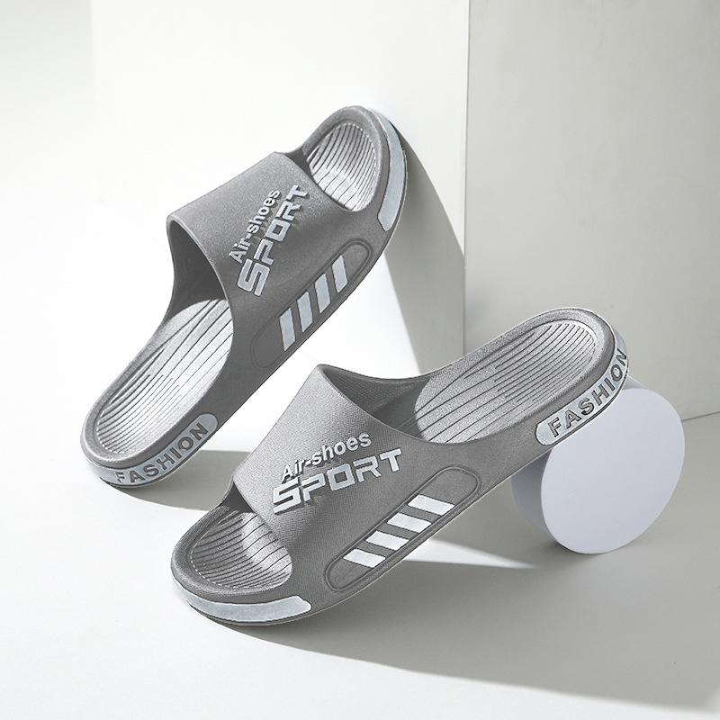 Men's Non-Slip Summer Slippers for Home and Outdoor Use – Comfortable Bathroom and Beach Flip-Flops for Couples.