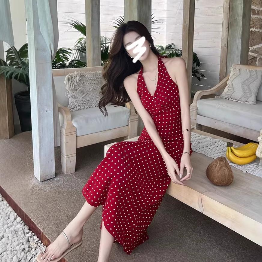 Dopamine Red Neck Dress for Women's Summer New Waist Pinching Super Body Unique Polka Dot Suspender Dress