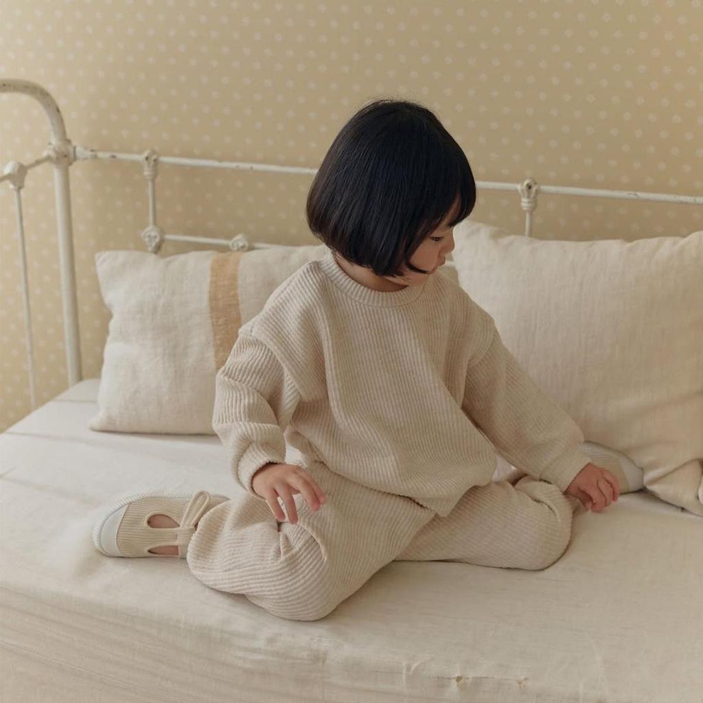 Unisex Korean-Style Casual Sports Set: Loose-Fit Long Sleeve & Pants with Pockets for Kids