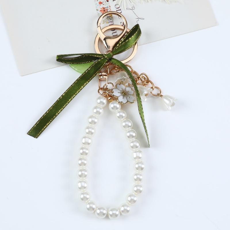 Lily Flower & Pearl Car Keyring with Earphone Case Decoration