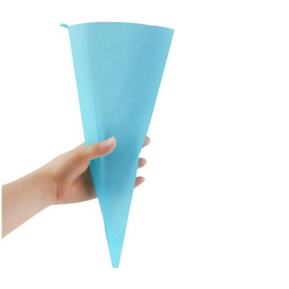 Pastry Bag with Stainless Steel Tips for Cream