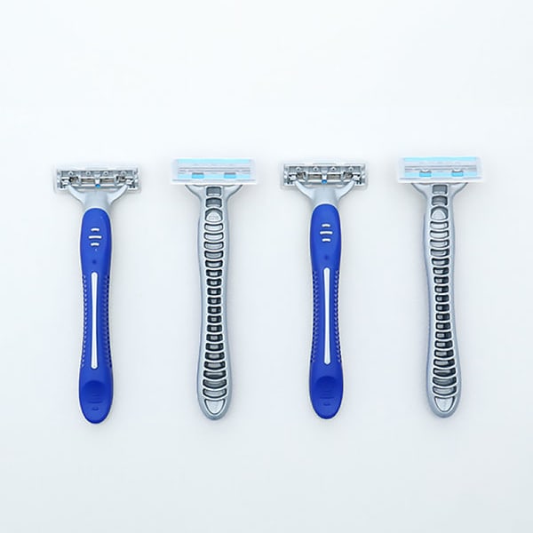 Schick Exama 3-Blade Razor 4P