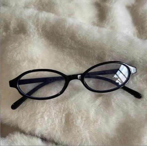 1/4pcs New Casual Elliptical Sunglasses Female Multi Color Frame Glasses Fashion Small Frame Design UV400 Sun Glasses Unisex