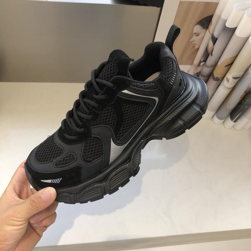 Spring and autumn lightweight non-slip mesh breathable thick-soled ins sports and leisure niche design dad shoes women's models