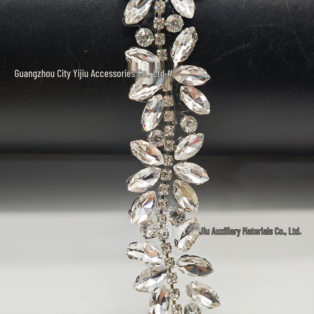 Strass-Heißkleber-Kette für DIY-Schuhe, Taschen, Gürtel, Halsbänder, Kleidung & Schmuckzubehör