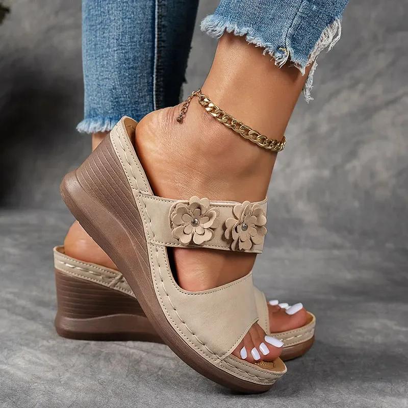 Retro Flower Decor Wedges Sandals for Women Plus Size Thick Sole Chunky Platform Slippers Summer Comfort Non Slip Beach Shoes