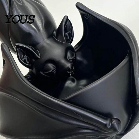 Gothic Bat Flower Pot Hanging Planter, Plant Pot, 3D Printed Lightweight Durable Halloween Planter for Trailing Vines, Indoor Outdoor Decoration