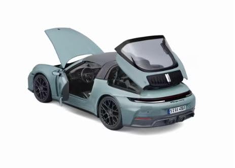 Maisto Porsche 911 Targa 4 GTS 1/18 Scale Special Edition Display Set with Display Base, Opening Doors, Hood, and Trunk, and Removable Roof