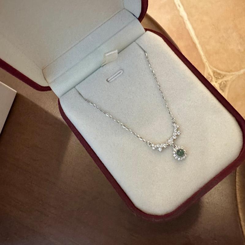 Titanium Steel Pendant Necklace Sparkling All-Over Sweet Versatile Spring Summer White Moonlight Fresh and Elegant Clavicle