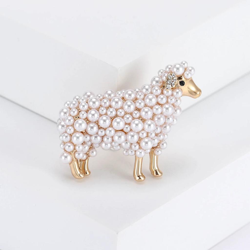 Popular Pearl Sheep Brooches for Women Unisex Rhinestone Animal Pins Event Funny Luxury Gifts New Year Friends Decoration