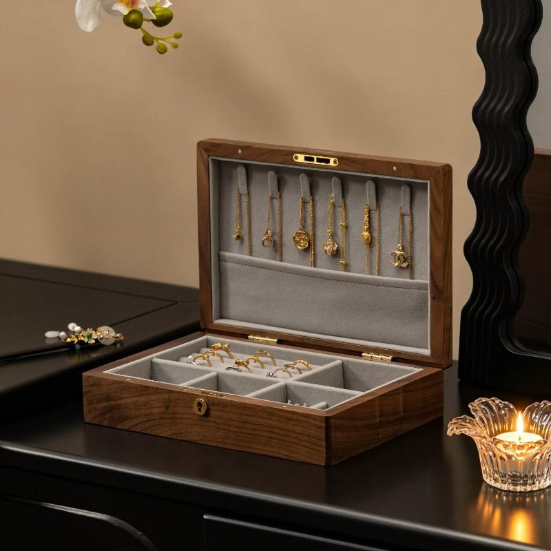 Vintage Lockable Large Capacity Jewelry Box Earrings Necklaces Storage