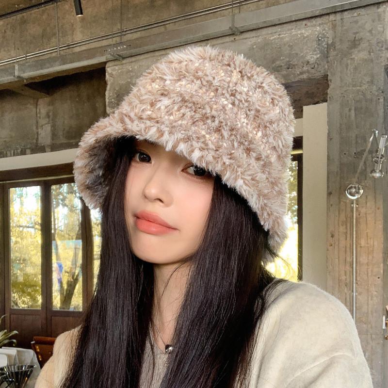 Winter Warm Bucket Hat For Women With Polyester Material Windproof And Cozy Design