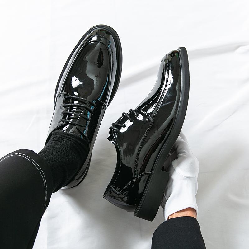 Fashion Black Men's Leather Shoes DRESS Business Gentleman Style Fashion Party Groom Wedding Adult Shoes 38-46 Versatile Hot Selling