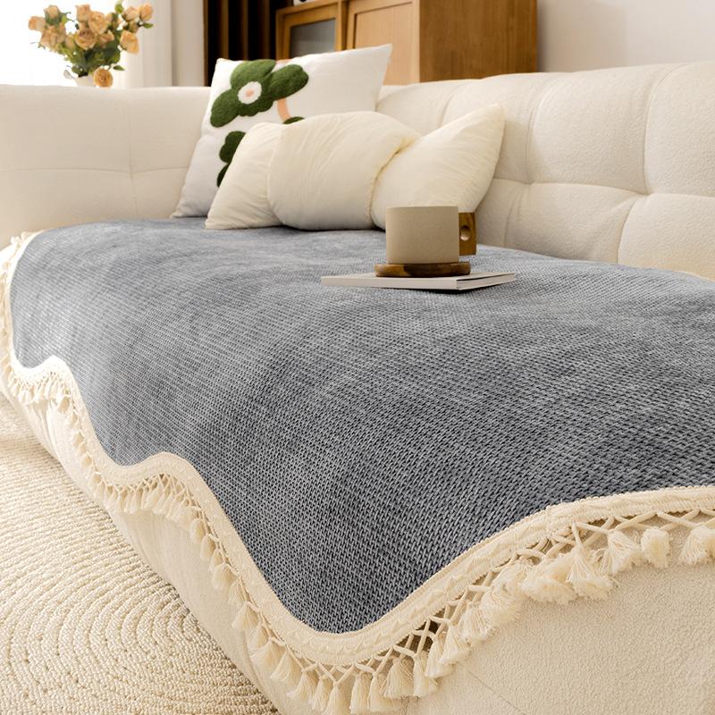 

Взрывной диван Гетеросексуальный Неправильный Ветер Подушка для дивана Четыре сезона Универсальная Шенилл С противоскользящими частицами на спине 90*90cm