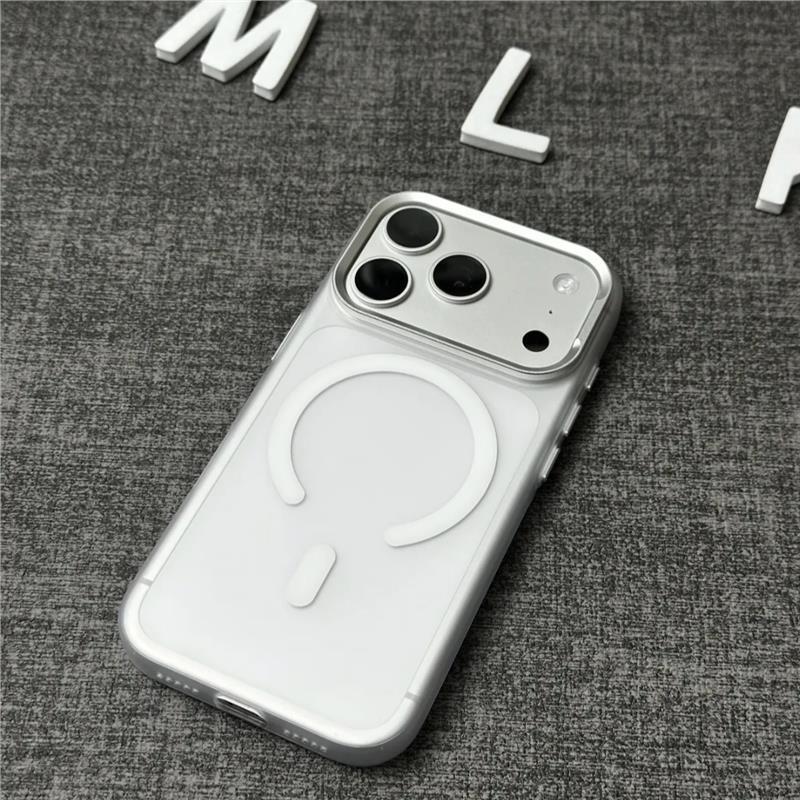 Applicable to iphone18ProMax mobile phone case matte original color ultra-thin magnetic suction Apple 17 protective case PC hard case