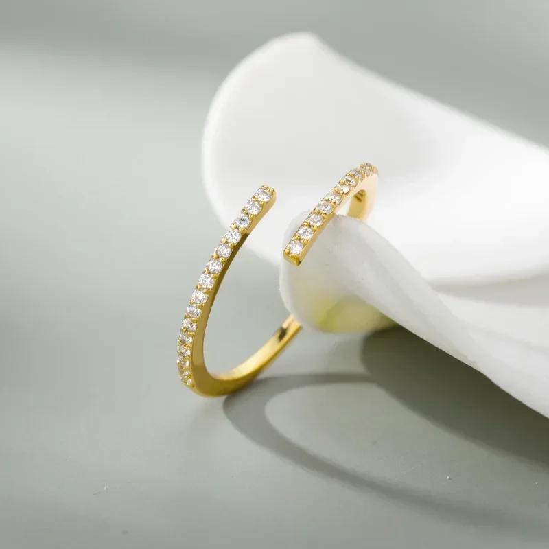Anello Aperto Super Flash di Lusso per Donna, Con un Design di Nicchia e uno Stile Cool Anello per Dito Indice, Regolabile con un Feeling di Alta Gamma