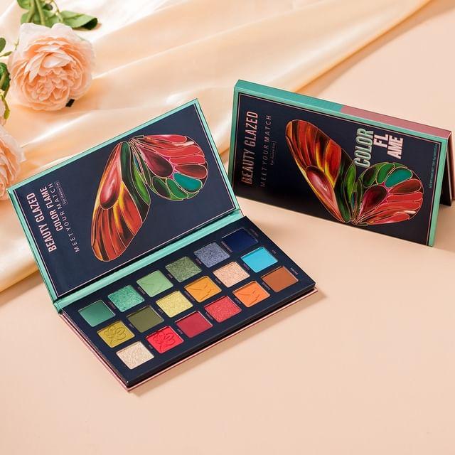 BEAUTY GLAZED - Палетка теней для век Color Flame Butterfly (18 цветов)