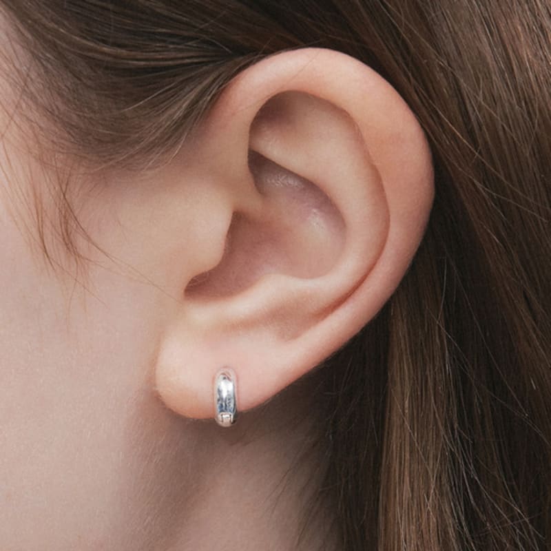 ENGBROX hush earring