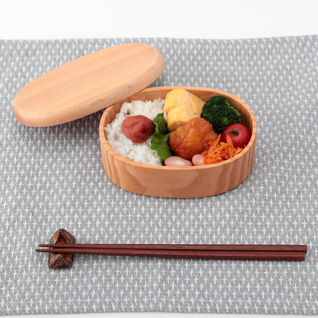 Osaka Choseido Wooden Lunch Oval Single Tier with Beige Hollowed-Out Box, (Mottled Grain), Lacquered, (350cc, Oval, Band)