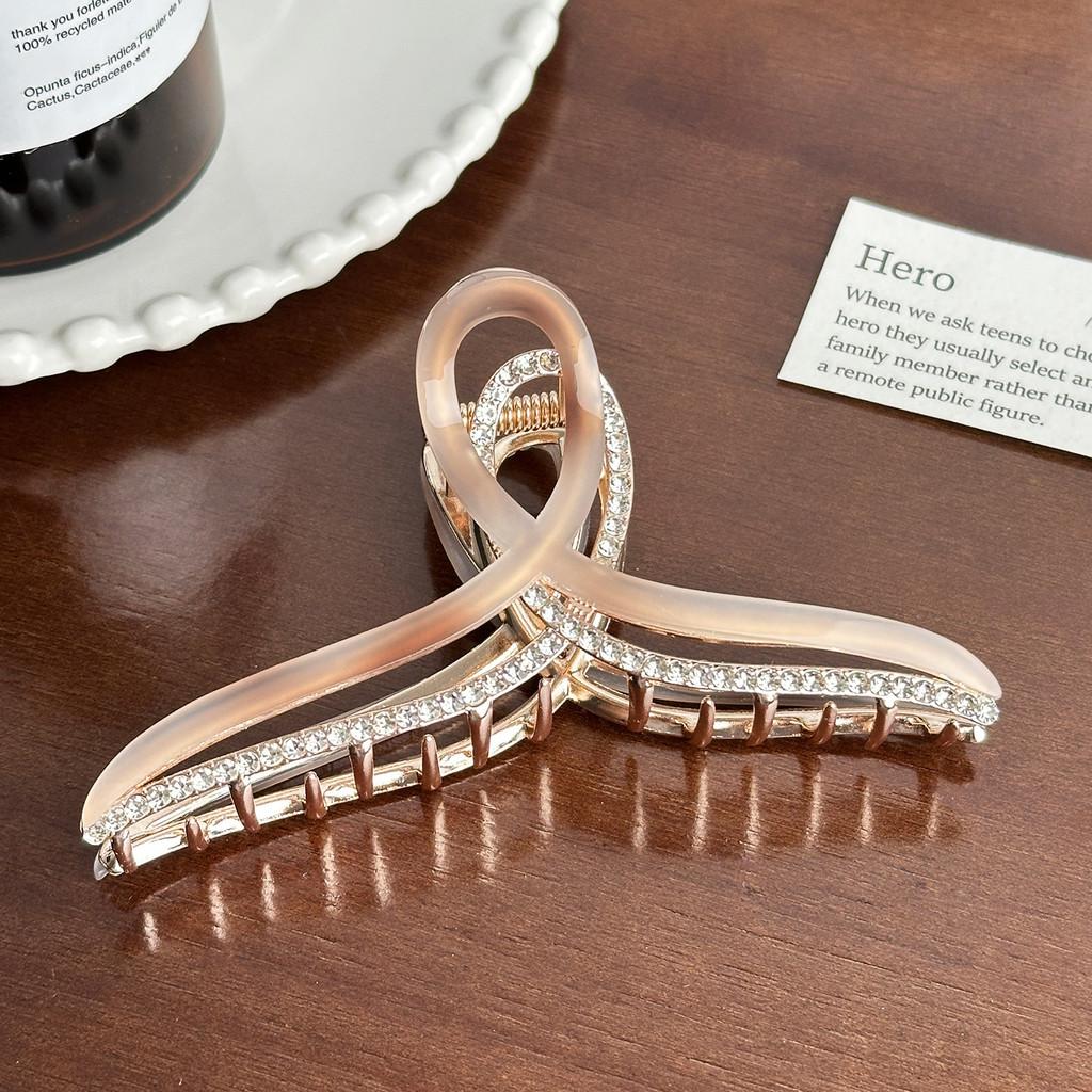 Premium Quality Metal Hair Claw Clip With Sparkling Rhinestones For Fashionable Looks